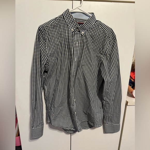 UnTuckIt slim fit button down - Picture 1 of 3